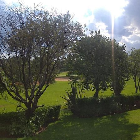 Pecanwood Estate Dream Views 4 Bedroom Villa With Pool Hartbeespoort Exterior photo