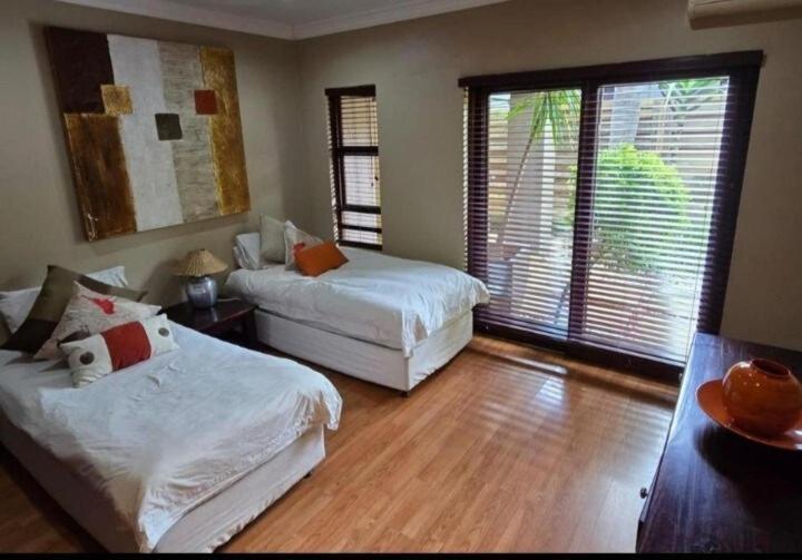 Pecanwood Estate Dream Views 4 Bedroom Villa With Pool Hartbeespoort Exterior photo